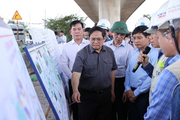 Thủ tướng Phạm Minh Chính khảo sát các dự án phát triển hạ tầng tại TP. Hồ Chí Minh -0