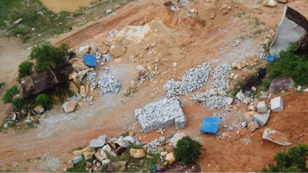 Phú Yên: Nhức nhối việc khai thác đất, đá trái phép tại núi Cây Trâm, Gò Vông. -0