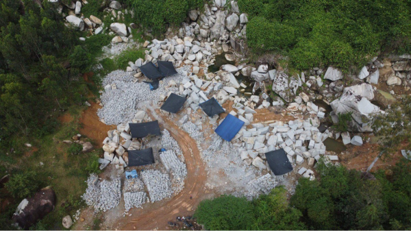Phú Yên: Nhức nhối việc khai thác đất, đá trái phép tại núi Cây Trâm, Gò Vông. -4