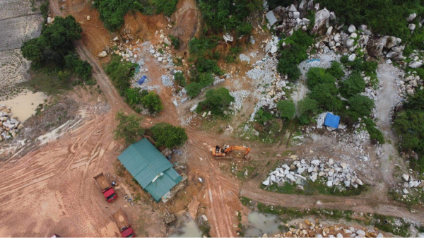 Phú Yên: Nhức nhối việc khai thác đất, đá trái phép tại núi Cây Trâm, Gò Vông. -5