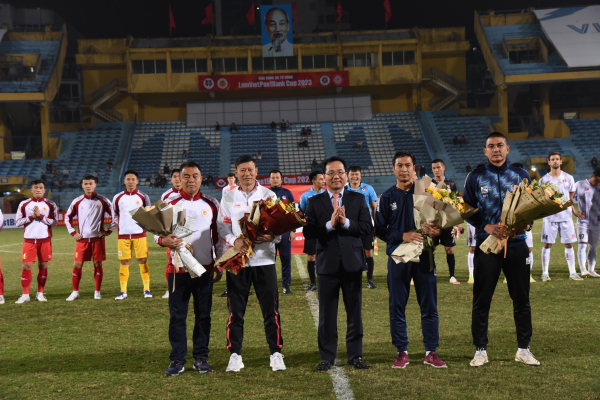 Khai mạc giải bóng đá Tứ Hùng LienVietPostBank Cup 2023 -0
