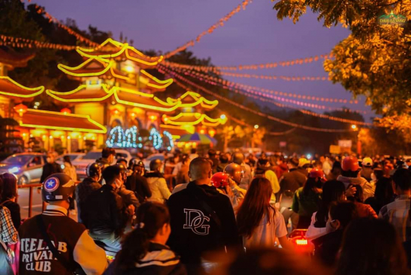 Quảng Ninh đón gần 660.000 lượt khách dịp Tết Nguyên đán Quý Mão -0