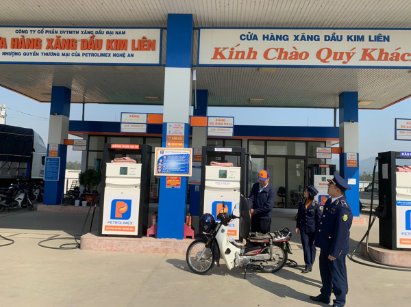 Các cửa hàng xăng dầu trên địa bàn tỉnh Nghệ An duy trì hoạt động bình thường, đúng quy định
