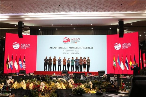 Các Ngoại trưởng ASEAN tại AMM Retreat hôm 4.2 - Ảnh: VNA
