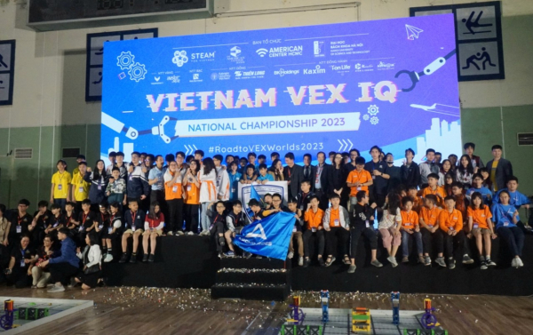 Công bố 20 đội sang Mỹ thi đấu robot VEX IQ -0