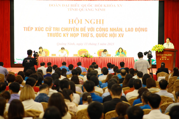 Giám đốc Học viện Chính trị Quốc gia Hồ Chí Minh Nguyễn Xuân Thắng tiếp xúc cử tri chuyên đề với công nhân, lao động Quảng Ninh -0
