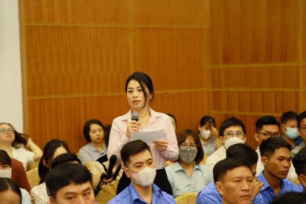 Giám đốc Học viện Chính trị Quốc gia Hồ Chí Minh Nguyễn Xuân Thắng tiếp xúc cử tri chuyên đề với công nhân, lao động Quảng Ninh -0