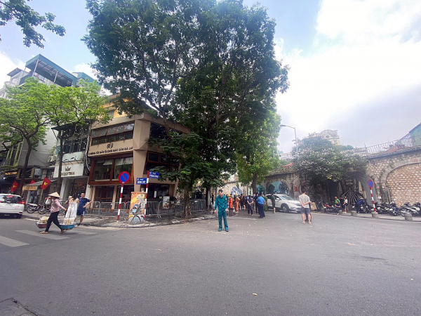 Hà Nội: Kịp thời dập tắt đám cháy quán cà phê phố cổ -0