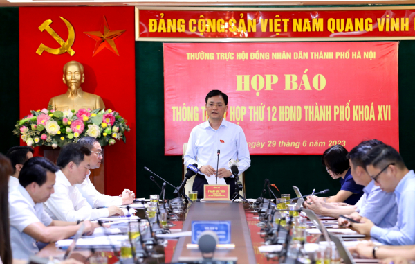 Theo lãnh đạo HĐND thành phố, tại Kỳ họp thứ 12, HĐND TP Hà Nội sẽ xem xét, thông qua 57 báo cáo, nghị quyết (ảnh: P.Long)