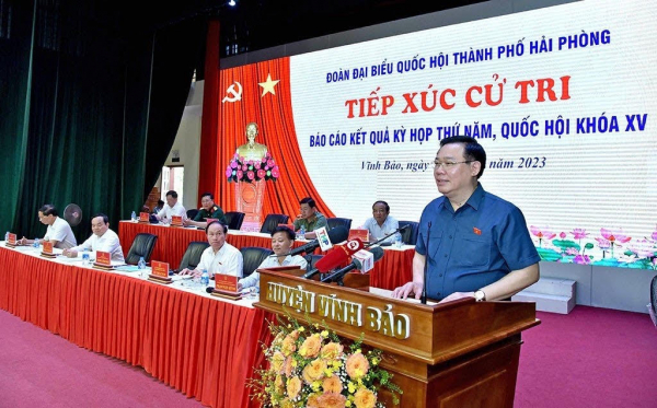 Chủ tịch Quốc hội Vương Đình Huệ tiếp xúc cử tri huyện Vĩnh Bảo, thành phố Hải Phòng -0