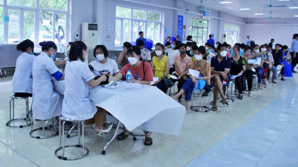Bắc Giang: Tăng cường quản lý hoạt động khám sức khỏe cho công nhân, người lao động -0
