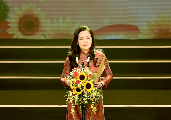 Chủ tịch Quốc hội Vương Đình Huệ dự Chương trình nghệ thuật đặc biệt “Nắng Ba Đình” -0