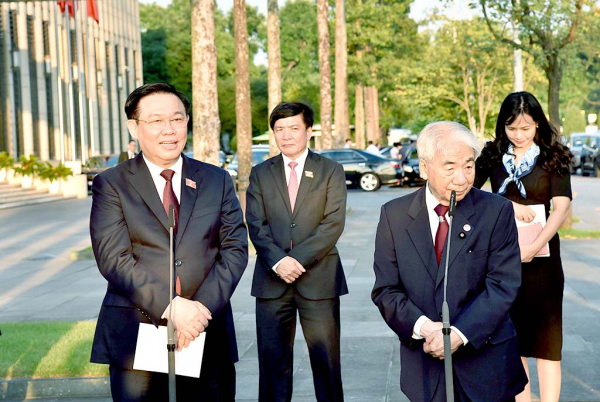 Chủ tịch Quốc hội Vương Đình Huệ đón, hội đàm với Chủ tịch Thượng viện Nhật Bản Otsuji Hidehisa -0