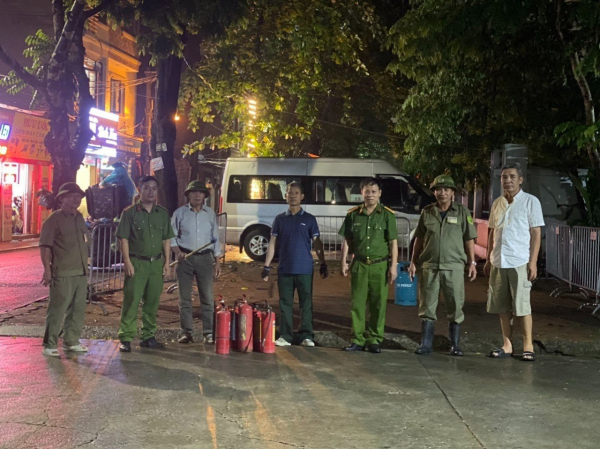 Hà Nội: Đồng loạt diễn tập phương án chữa cháy và cứu nạn, cứu hộ tại tổ liên gia trên địa bàn quận Bắc Từ Liêm -0