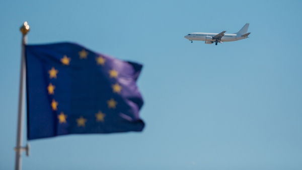 EU thông qua Luật hàng không mới -0