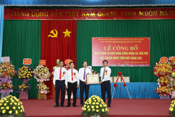 Xã Tân Phú, huyện Vĩnh Tường: Đạt chuẩn nông thôn mới nâng cao -0
