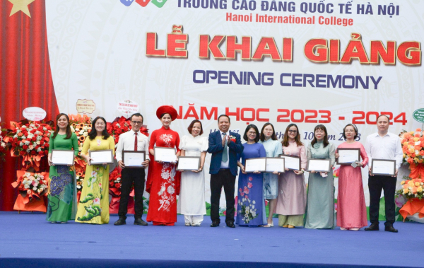 Trường Cao đẳng Quốc tế Hà Nội chào đón hơn 2300 tân sinh viên trong Lễ khai giảng năm học mới -0