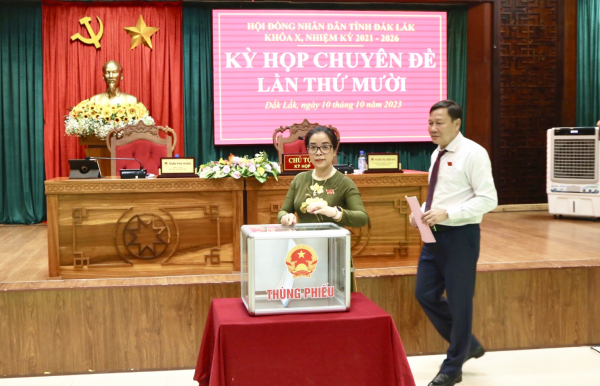 Đắk Lắk: Khai mạc Kỳ họp chuyên đề HĐND tỉnh -0