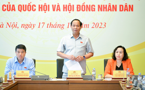 Phó Chủ tịch Quốc hội Trần Quang Phương phát biểu chỉ đạo Phiên họp- Ảnh H.Ngọc