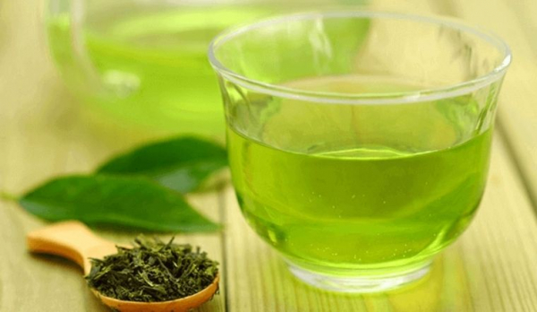  Uống trà xanh không đúng cách có thể gây tổn thương gan -0