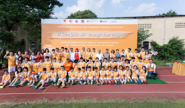Trận bóng đá giao hữu “Tô cam Giấc Mơ”: Vì một tương laian toàn cho phụ nữ và trẻ em -4