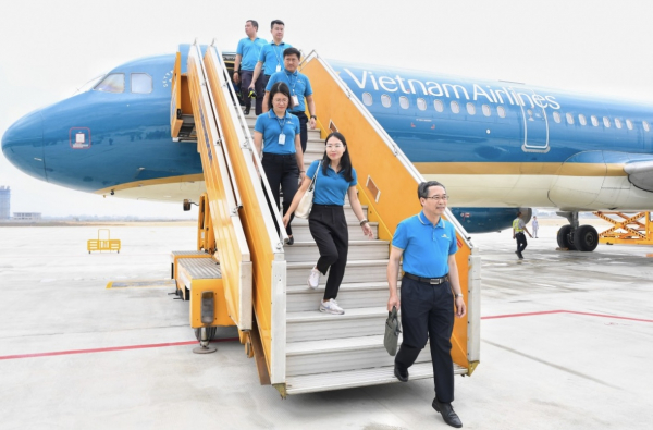 Chuyến bay đánh dấu cột mốc lịch sử mới của sân bay Điện Biên -0