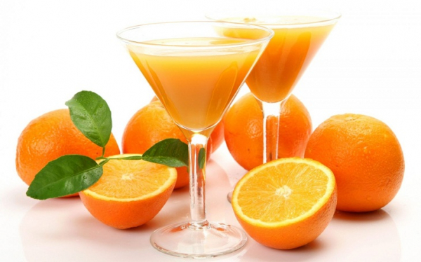 Bác sĩ khuyến cáo 5 loại thuốc không nên uống chung với nước cam -0