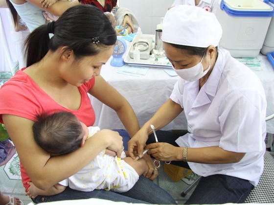 TP. Hồ Chí Minh: Chưa bao giờ thiếu vaccine tiêm chủng mở rộng như bây giờ -0