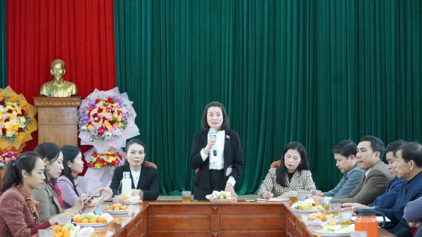 Quảng Bình: Đoàn ĐBQH thăm, tặng quà hội viên phụ nữ và trao nhà tình nghĩa cho đồng bào dân tộc  -0