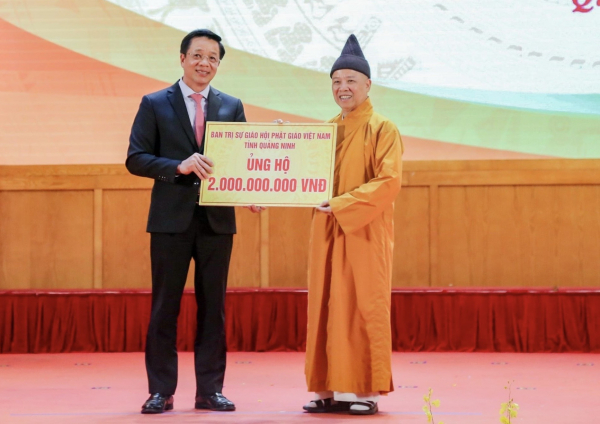 Giáo hội Phật giáo tỉnh và chùa Ba Vàng ủng hộ xây nhà đại đoàn kết, cải thiện chất lượng nhà ở cho hộ nghèo -0