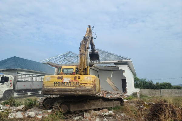 Kiên Giang: Chủ 5 căn biệt thự xây trái phép, tự nguyện tháo dỡ trả đất cho nhà nước
