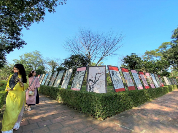 Ngày Tết về thăm Khu Di tích Quốc gia đặc biệt Đại thi hào Nguyễn Du -12