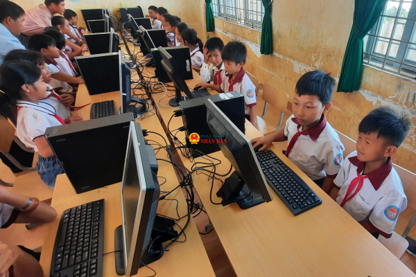 Đắk Nông: Nhiều điểm trường vùng cao, vùng sâu tha thiết tìm máy vi tính cũ cho học sinh thực hành -0