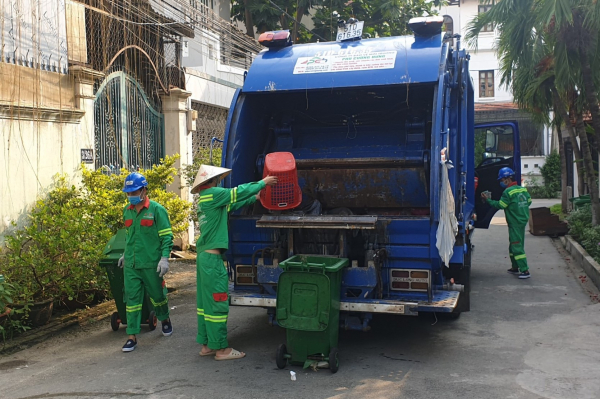 TP. Hồ Chí Minh: Sẽ xử lý nghiêm các phương tiện thu gom chất thải rắn sinh hoạt không đạt chuẩn -0