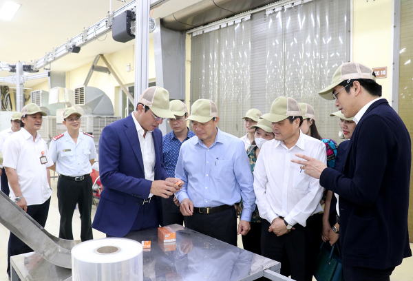 Kiểm tra việc thực hiện an toàn vệ sinh lao động tại Tổng Công ty thuốc lá Việt Nam -0