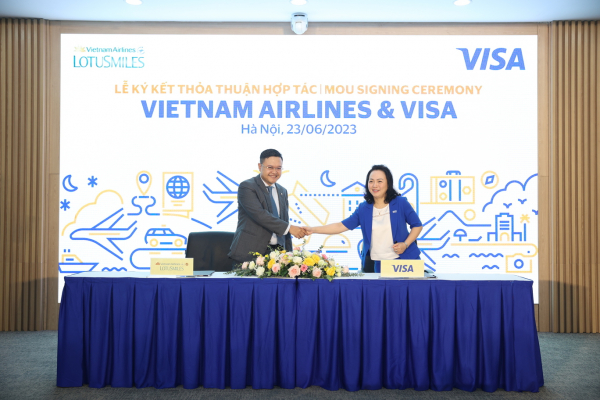 Vietnam Airlines đồng hành cùng Visa trong Olympic Paris 2024 -0