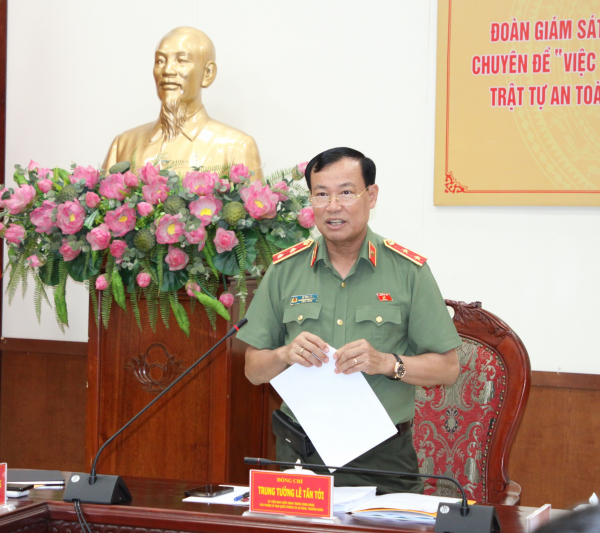 Đoàn giám sát của Ủy ban Thường vụ Quốc hội làm việc với UBND tỉnh Thanh Hóa -0