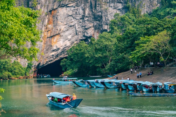 Trung tâm Du lịch Phong Nha - Kẻ Bàng là điểm sinh thái đông khách nhất Việt Nam năm 2023 -0