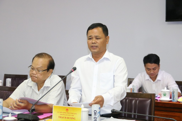 Chủ tịch Hội đồng Dân tộc Y Thanh Hà Niê Kđăm chúc Tết đồng bào dân tộc Khmer tại Vĩnh Long
