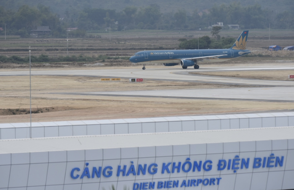 Vietnam Airlines tăng gấp đôi chuyến bay dịp Lễ kỷ niệm 70 năm chiến thắng Điện Biên Phủ -0
