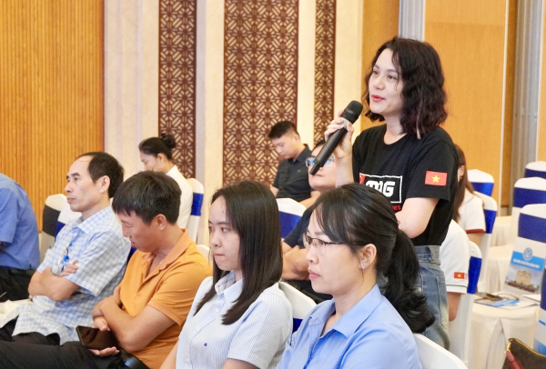 Quảng Bình: Đối thoại với doanh nghiệp và người lao động về các chế độ bảo hiểm -0
