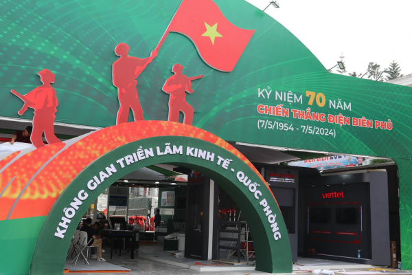 300 gian hàng tham gia Hội chợ Công thương khu vực Tây Bắc - Điện Biên năm 2024 -4