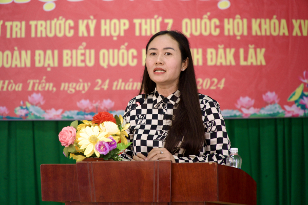 Đoàn đại biểu Quốc hội tỉnh Đắk Lắk tiếp xúc cử tri tại huyện Krông Pắk