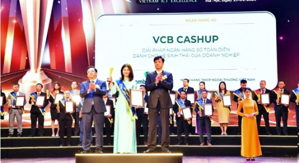 Ba giải pháp số của Vietcombank nhận giải thưởng Sao Khuê 2024 -0