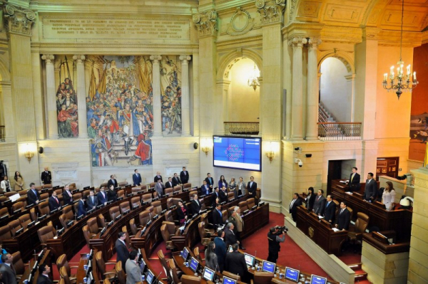 Thượng viện Colombia mang lại chiến thắn cho Tổng thống khi thông qua cải cách lương hưu -0