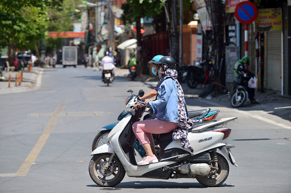 Thủ đô Hà Nội và các tỉnh Bắc Bộ nắng nóng gay gắt, nhiệt độ trên 39 độ C -0