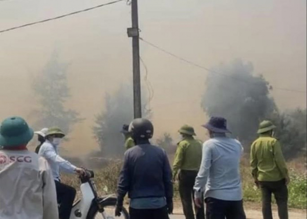 Quảng Bình: Hơn 300 người chữa cháy rừng phòng hộ ven biển -0