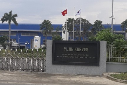 Long An: Đề nghị xử phạt Công ty TNHH Yujin Kreves vì dùng quạt công nghiệp thổi khí thải, bụi thải ra môi trường -0
