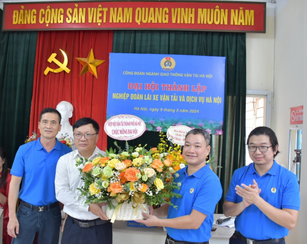 Tổ chức thành lập Nghiệp đoàn lái xe vận tải và dịch vụ Hà Nội -0