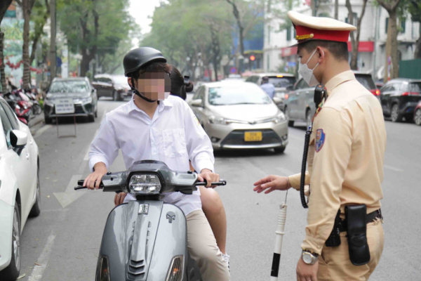 Hà Nội, Phòng Cảnh sát giao thông triển khai Kế hoạch tăng cường kiểm tra, xử lý các vi phạm trật tự, an toàn giao thông. -0